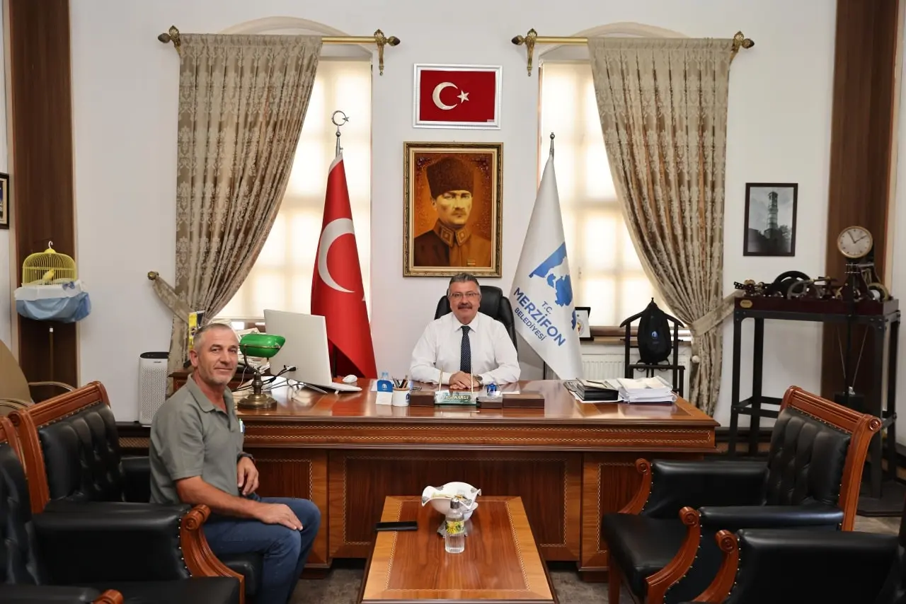 Merzifon Belediye Başkanı Alp Kargı: Belediyemizde Yoğun Ziyaret Trafiği 6