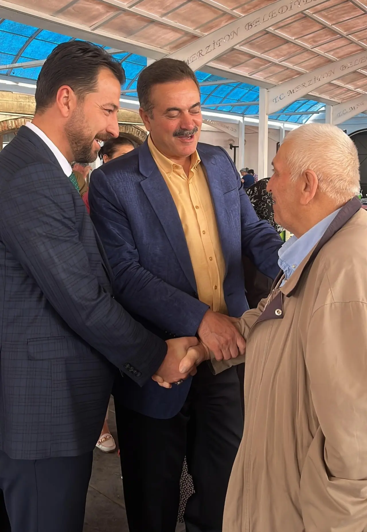Milletvekili Haluk İpek’ten Merzifon’da Pazartesi Pazarı Esnafına Ziyaret 5
