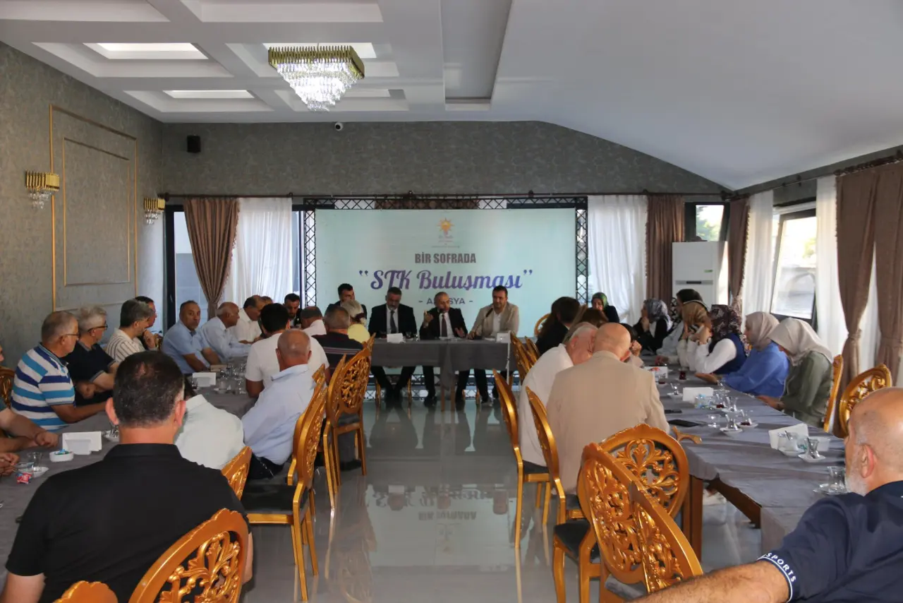 AK Parti Heyeti ve STK Temsilcileri Amasya’da Kent Gündemini Masaya Yatırdı 3