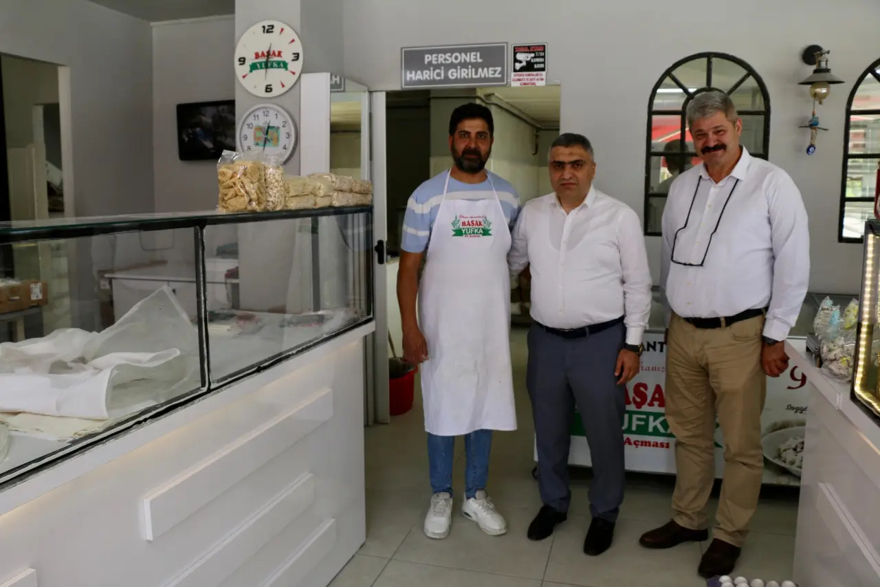Kaymakam Karaaslan, Cumhuriyet Caddesi’nde Esnafla Buluştu 5