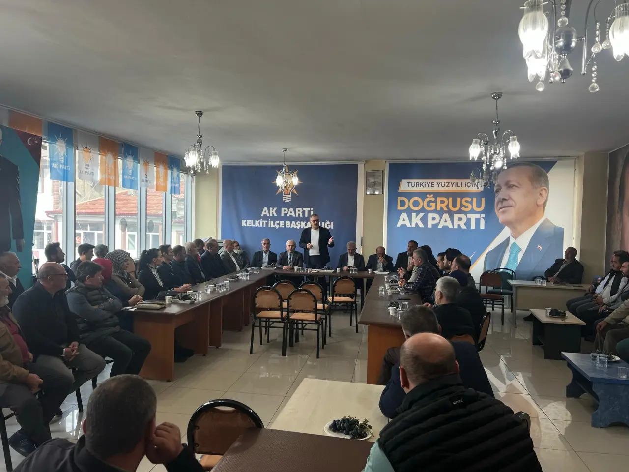 Milletvekili Hasan Çilez’den Gümüşhane’de Yoğun İstişare Trafiği 5