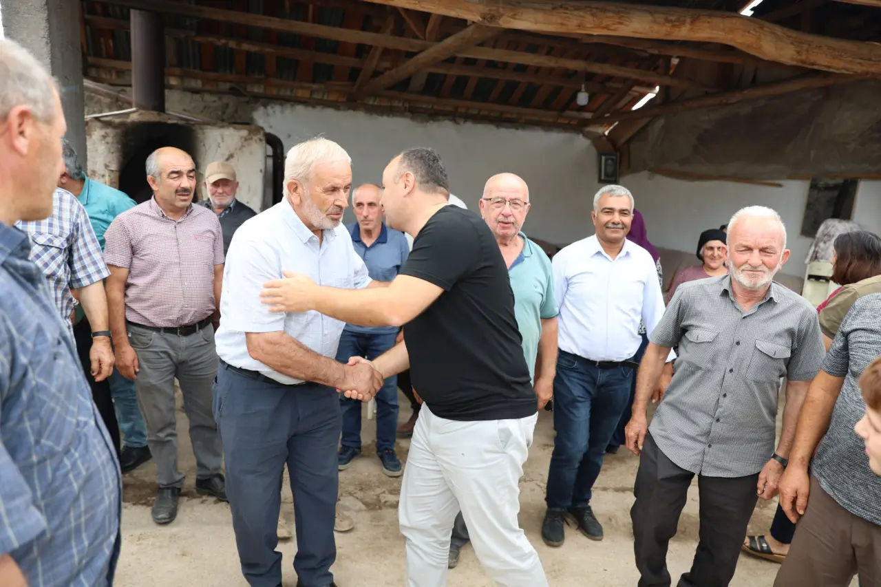 Amasya Belediye Başkanı Boğazköy’de Sorunları Yerinde İnceledi 4
