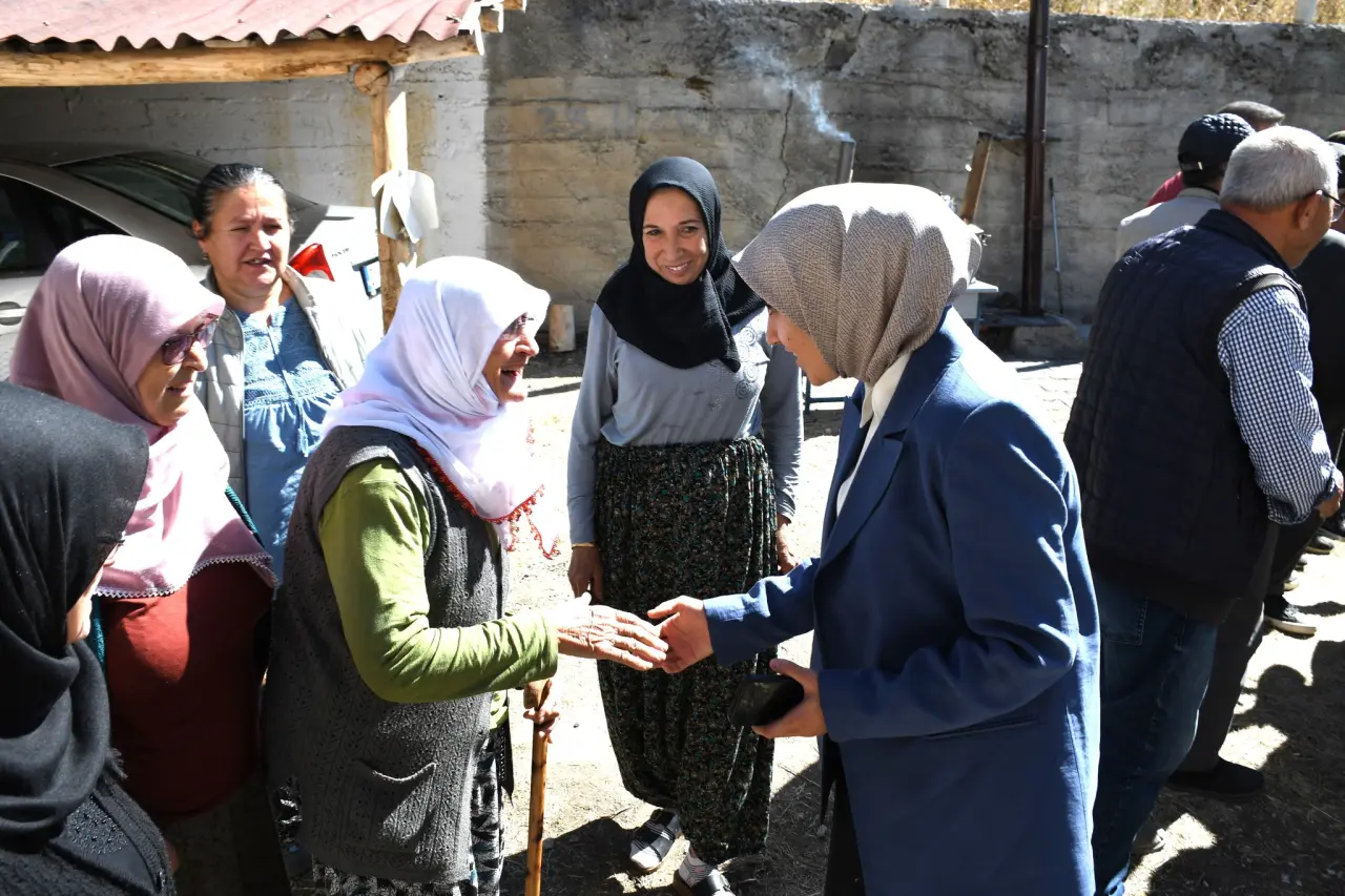 Gümüşhacıköy’de Köylüler Kaymakamla Buluştu 2