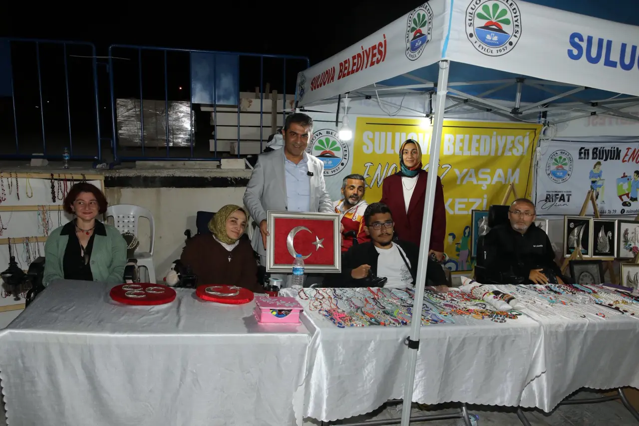 Binlerce Ses, Tek Bir Yürek: Suluova’nın 68. Yılı Coşkuyla Kutlandı 4