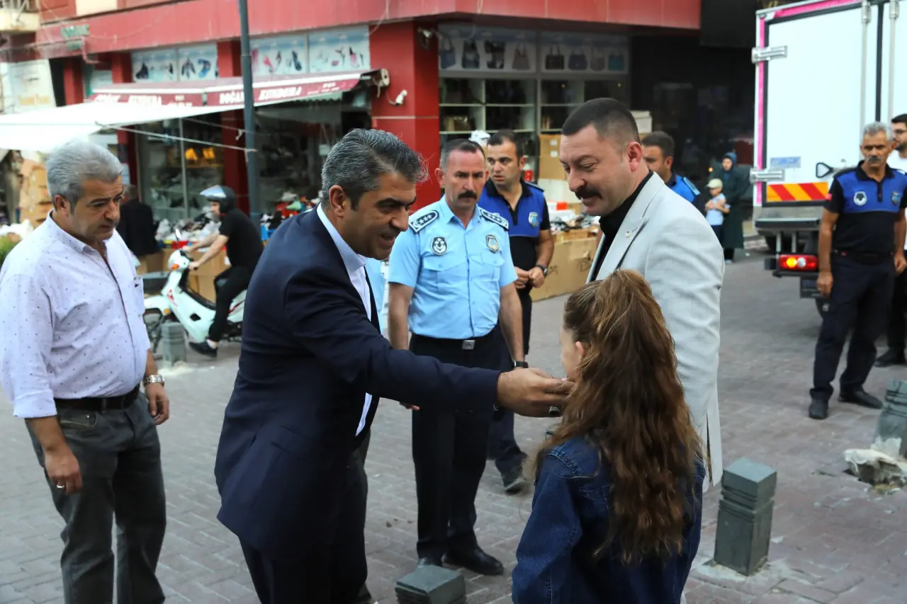 Başkan Rıfat Uzun Esnafla Kahvaltıda Buluştu 4