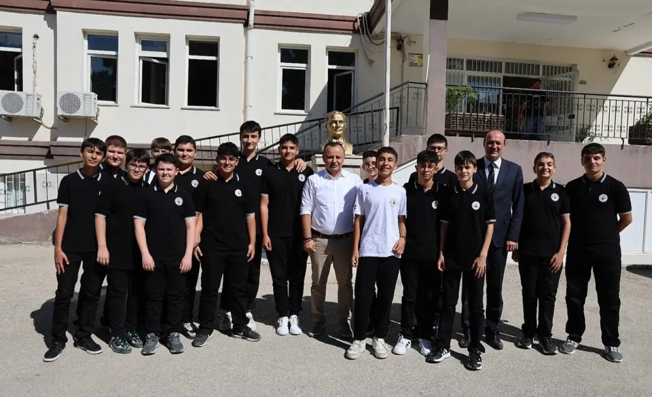 Amasya Belediye Başkanı Sevindi: Gençlerimizin Yanındayız 5