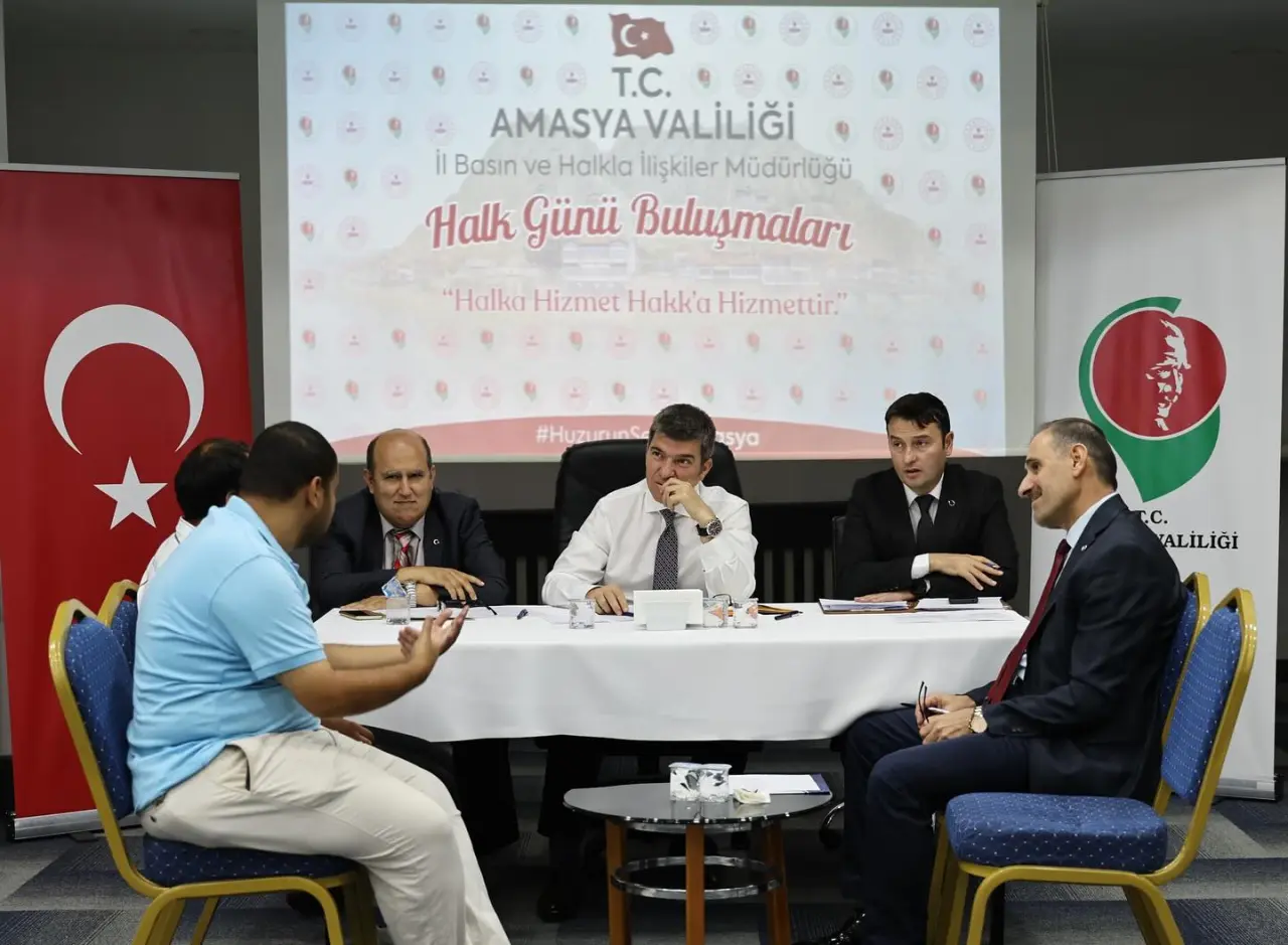 Amasya Valisi Önder Bakan, Halk Günü Toplantısında Vatandaşlarla Buluştu 2