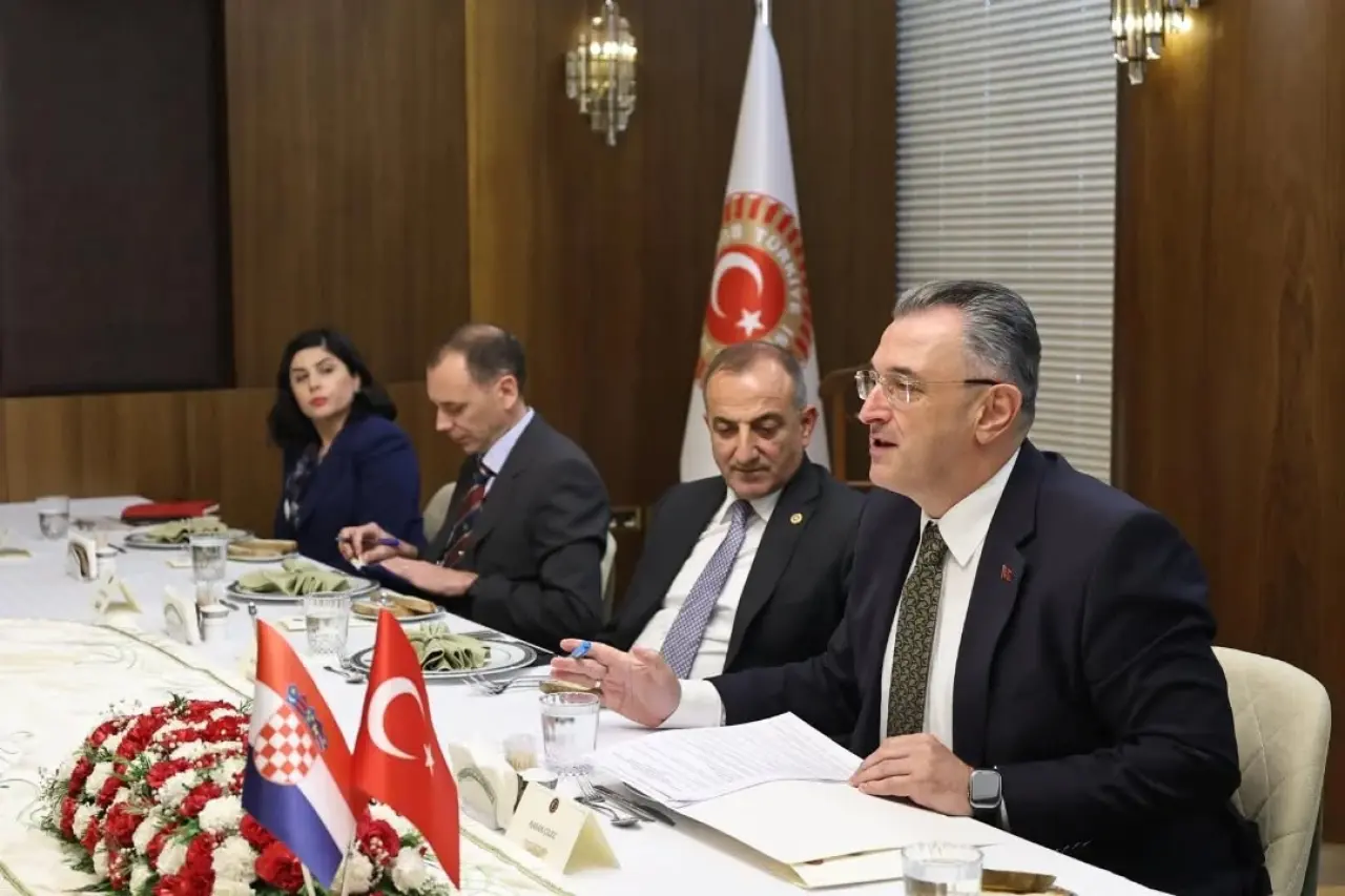 Hasan Çilez, Hırvatistan Dostluk Grubu Başkanı’nı TBMM’de Ağırladı 3