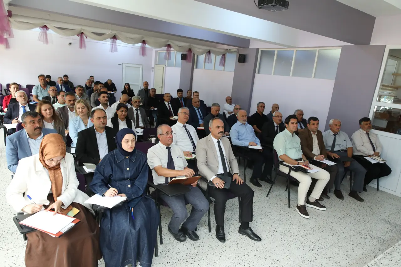 Başkan Uzun, Öğrenciler İçin Okul Güvenliği Toplantısına Katıldı 3