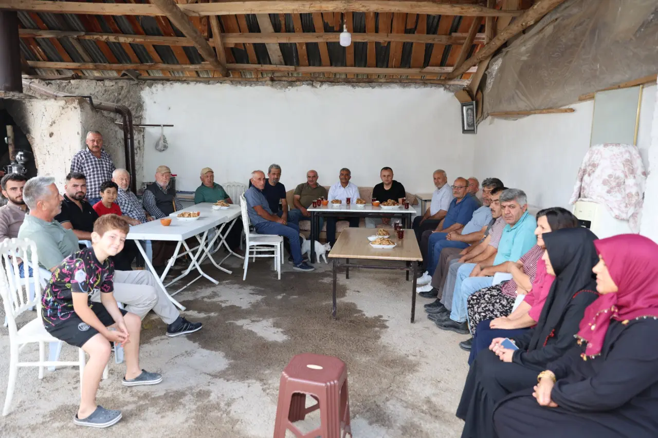 Amasya Belediye Başkanı Boğazköy’de Sorunları Yerinde İnceledi 2
