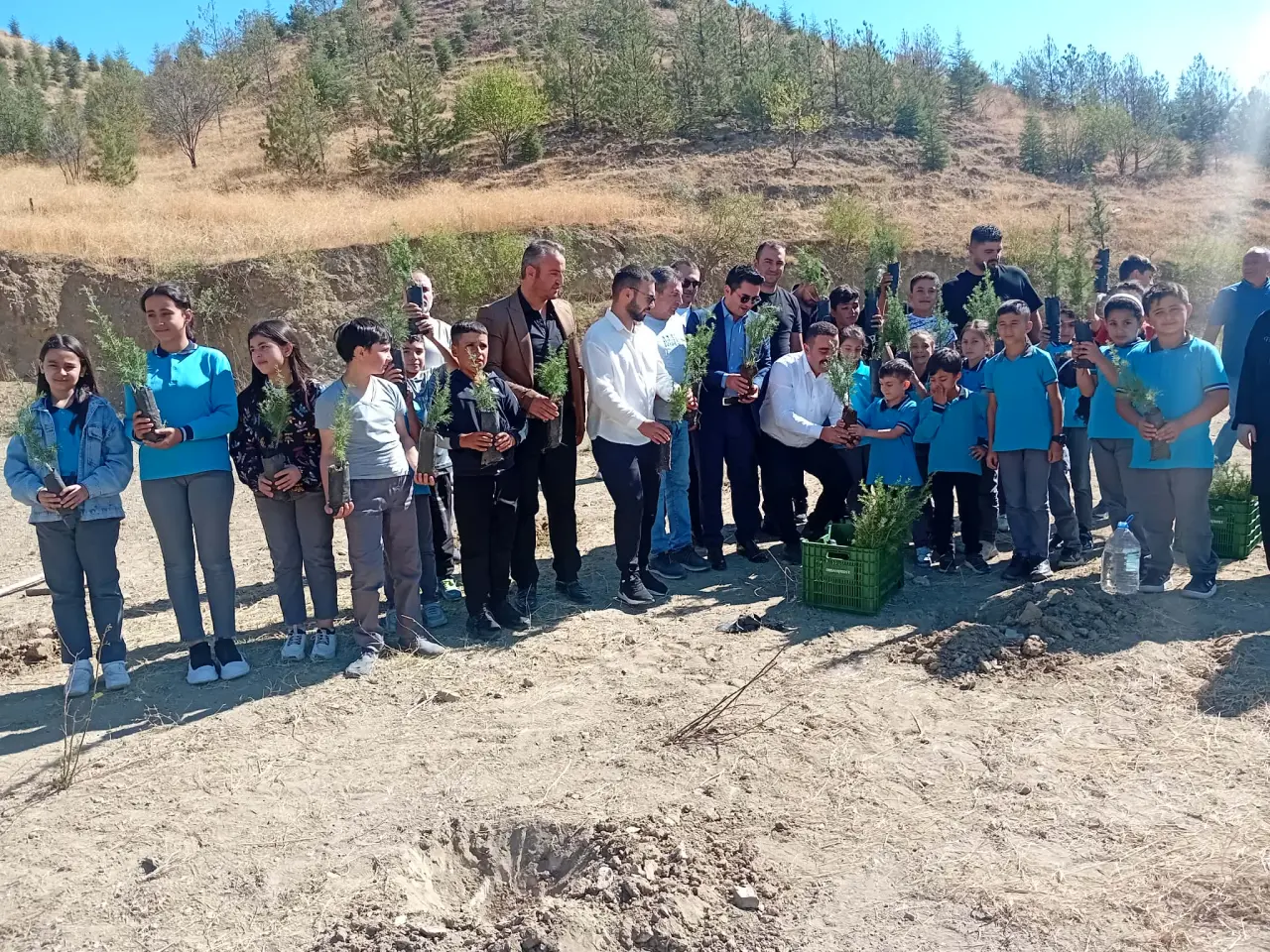 Artık Onlarında Bir Dikili Ağacı Var! 4