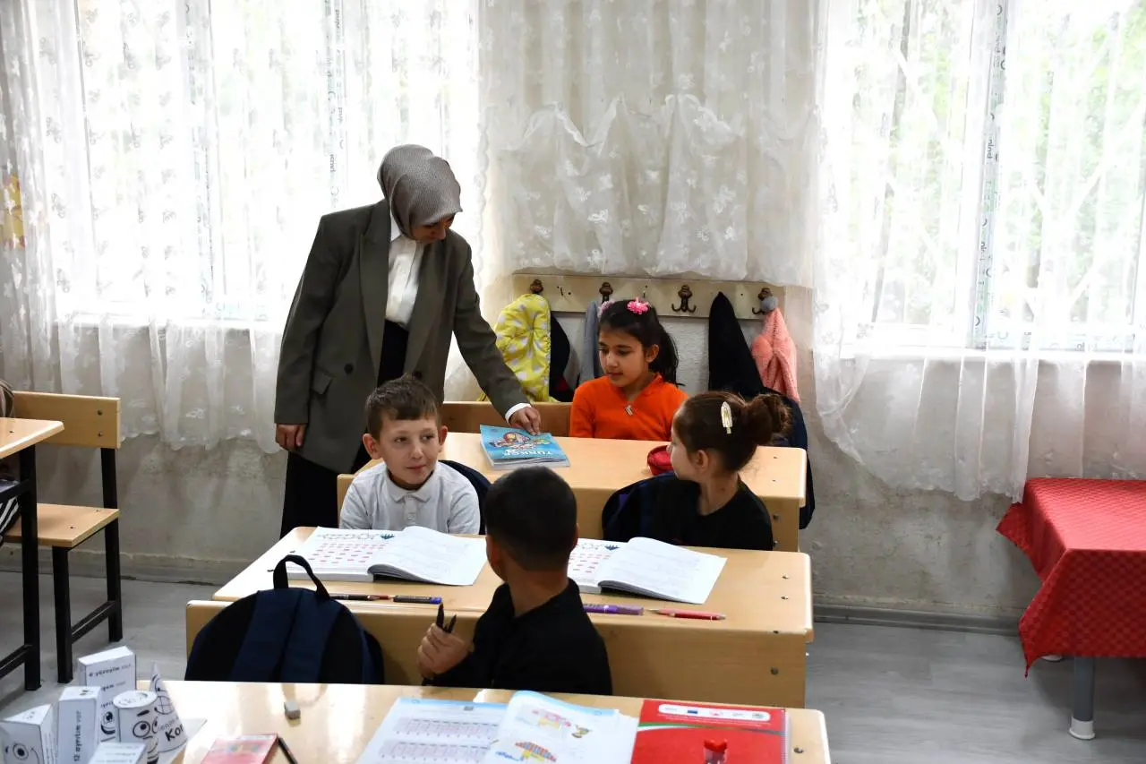 Kaymakam Güneş’ten Köy Okullarına Ziyaret 3