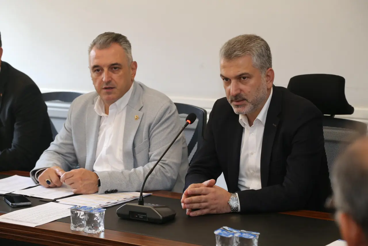 Milletvekili Hasan Çilez’den Trabzon’da İstişare ve Değerlendirme Toplantısı 1