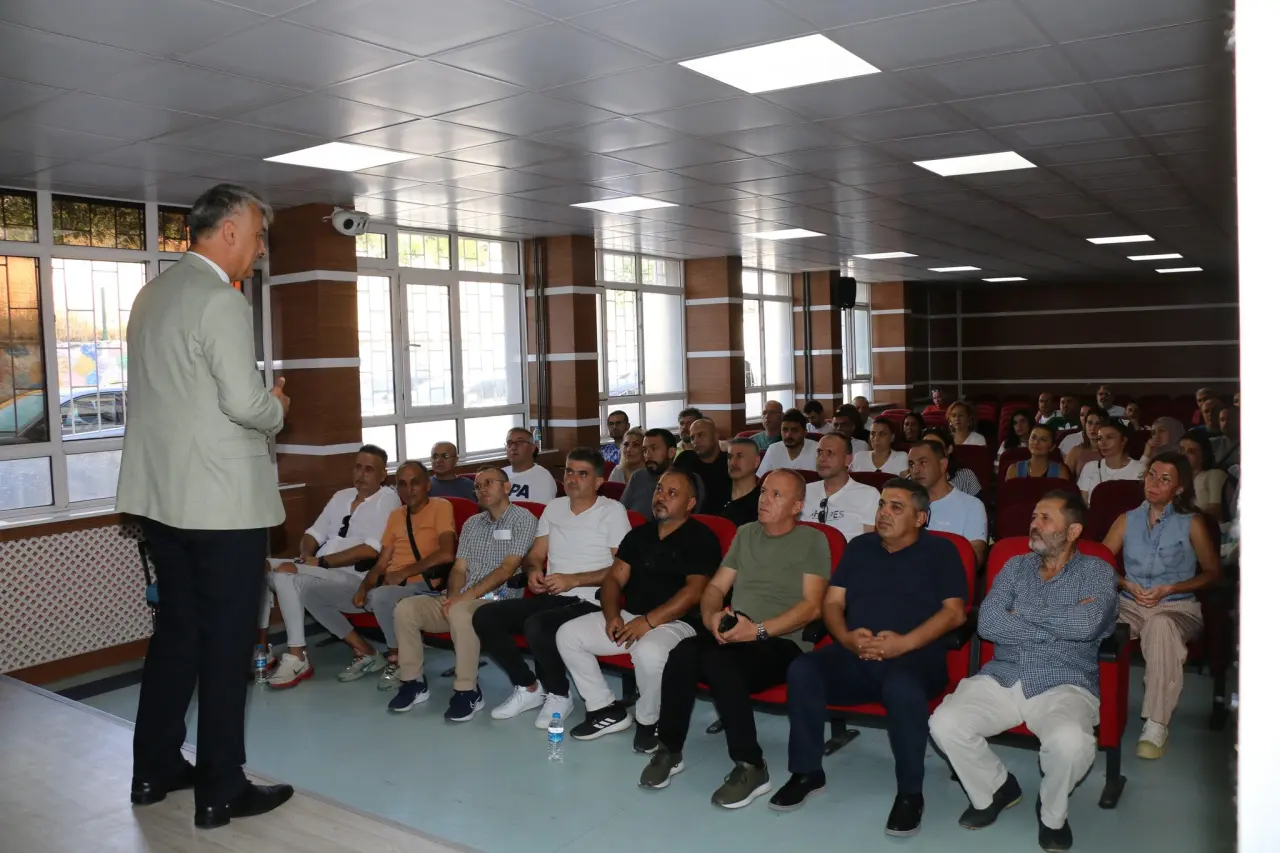 Amasya’da Eğitimcilerle Maarif Modeli Buluşması 3