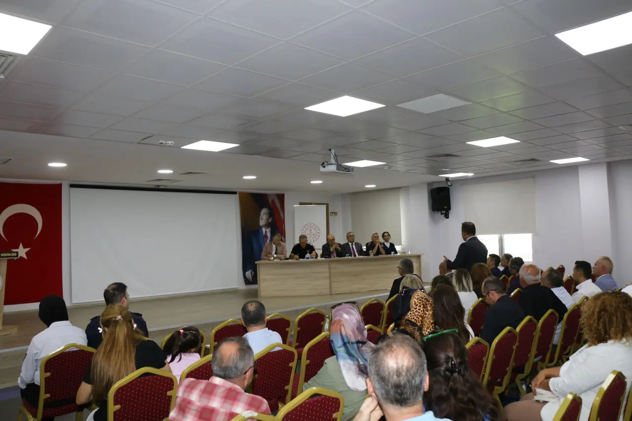 Amasya’da 2025-2026 Eğitim Yılı İçin Okul Güvenliği Toplantısı Yapıldı 3