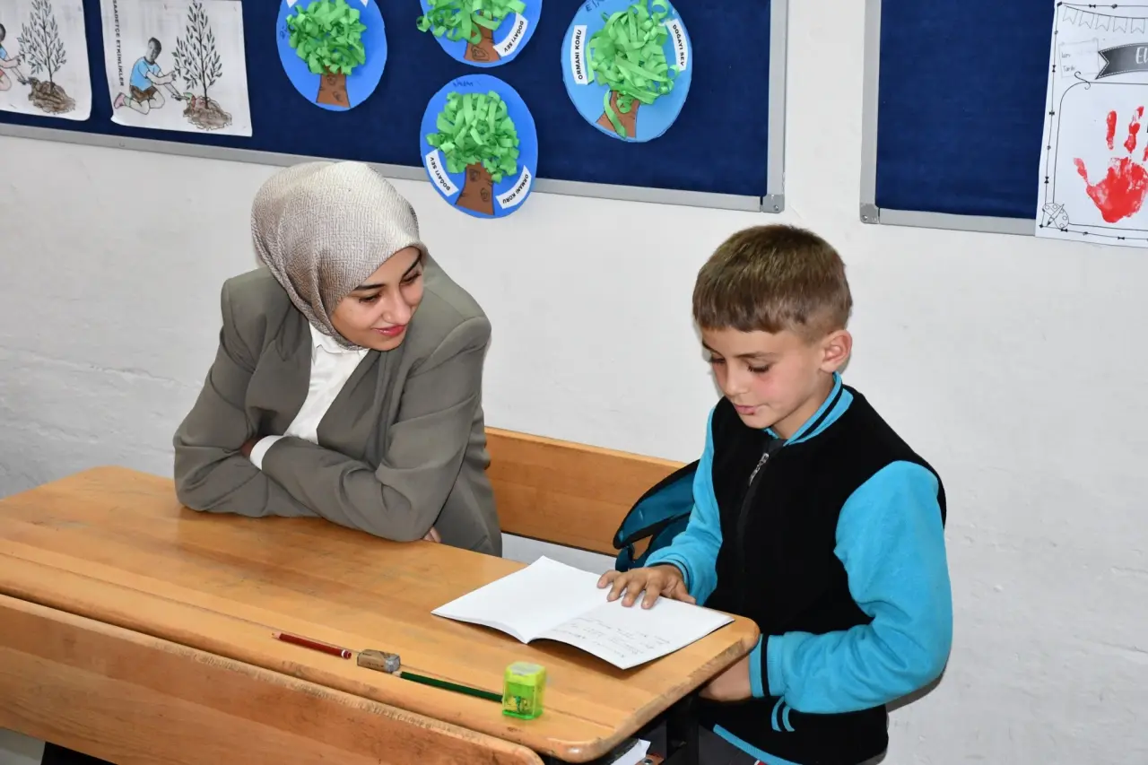 Kaymakam Güneş’ten Köy Okullarına Ziyaret 2
