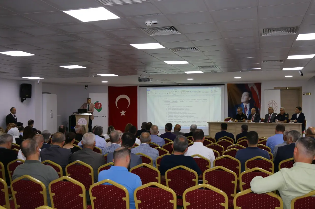 Amasya’da 2025-2026 Eğitim Yılı İçin Okul Güvenliği Toplantısı Yapıldı 2