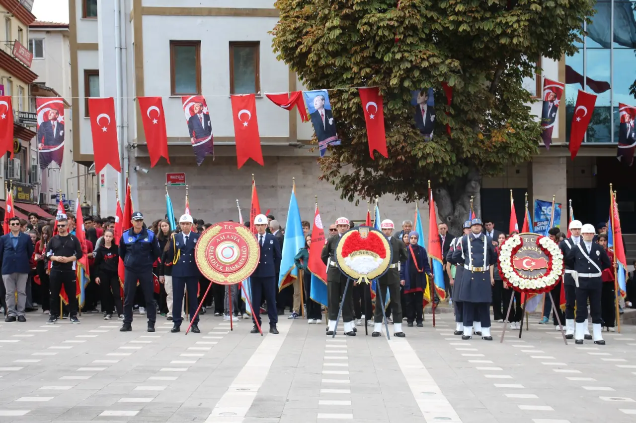 Amasya’da Cumhuriyet’in 102.Yıl Kutlamaları Başladı 1