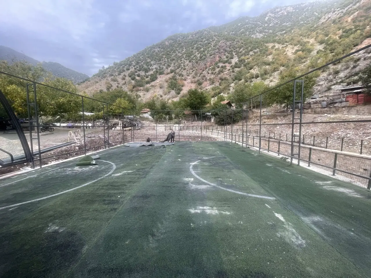 Saraycık Mahallesine Yeni Halı Saha Kazandırılıyor 1