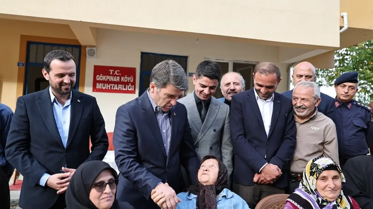 Vali Önder Bakan, Taşova Gökpınar Köyü’nde Vatandaşlarla Buluştu 3