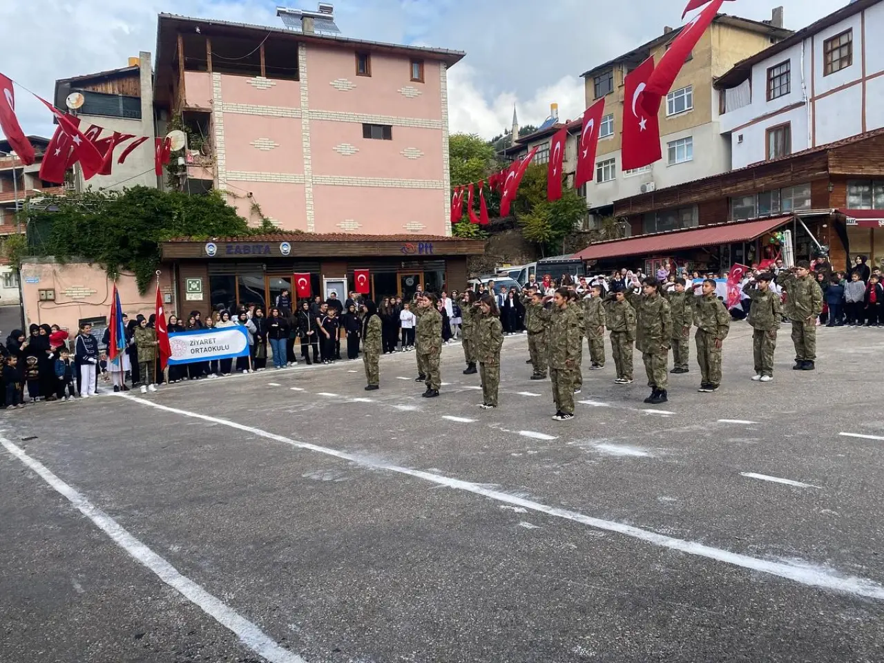 Ziyaret’te Cumhuriyetin 102. Yılı Coşkuyla Kutlandı 5