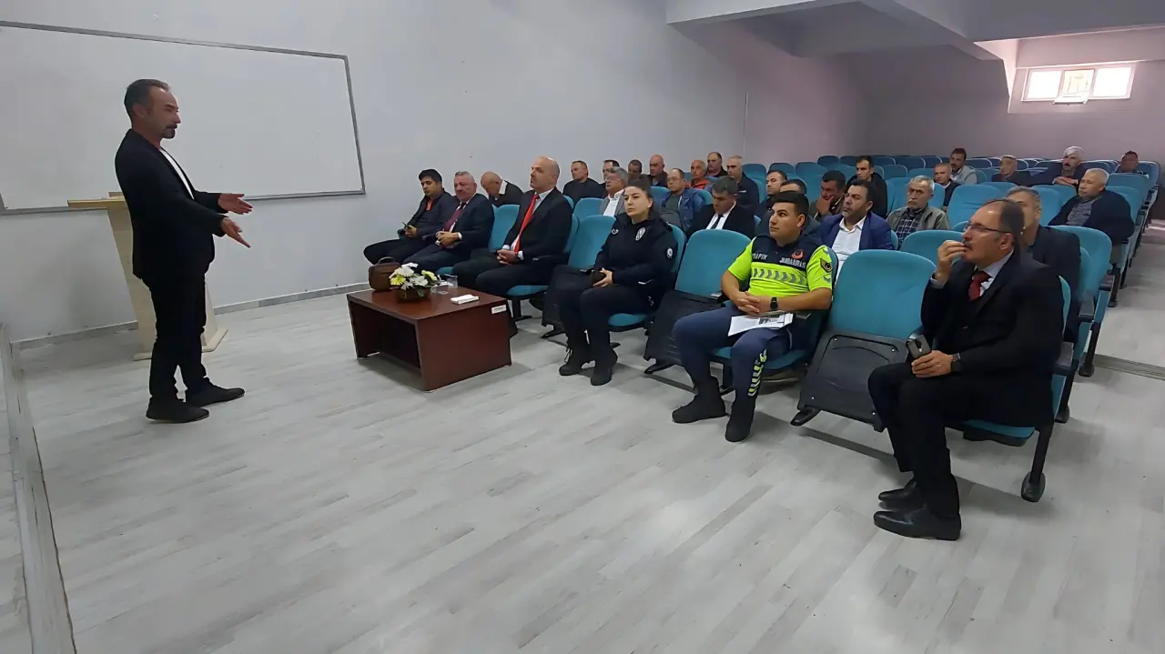 Gümüşhacıköy’de Taşımalı Eğitim Toplantısı 4