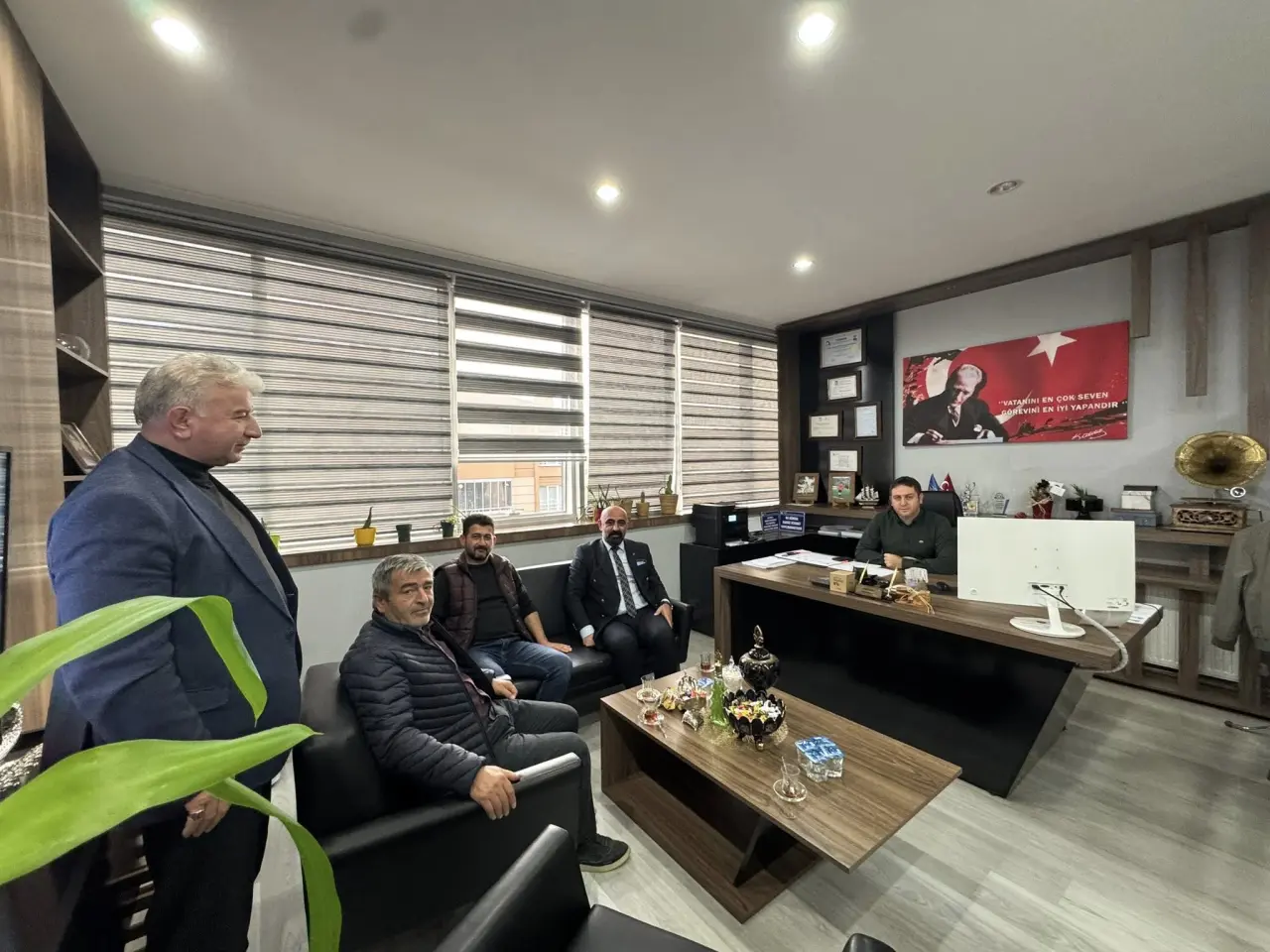 Başkan Saka’dan Merzifon’da Dinlemedik Dert Kalmayacak 3