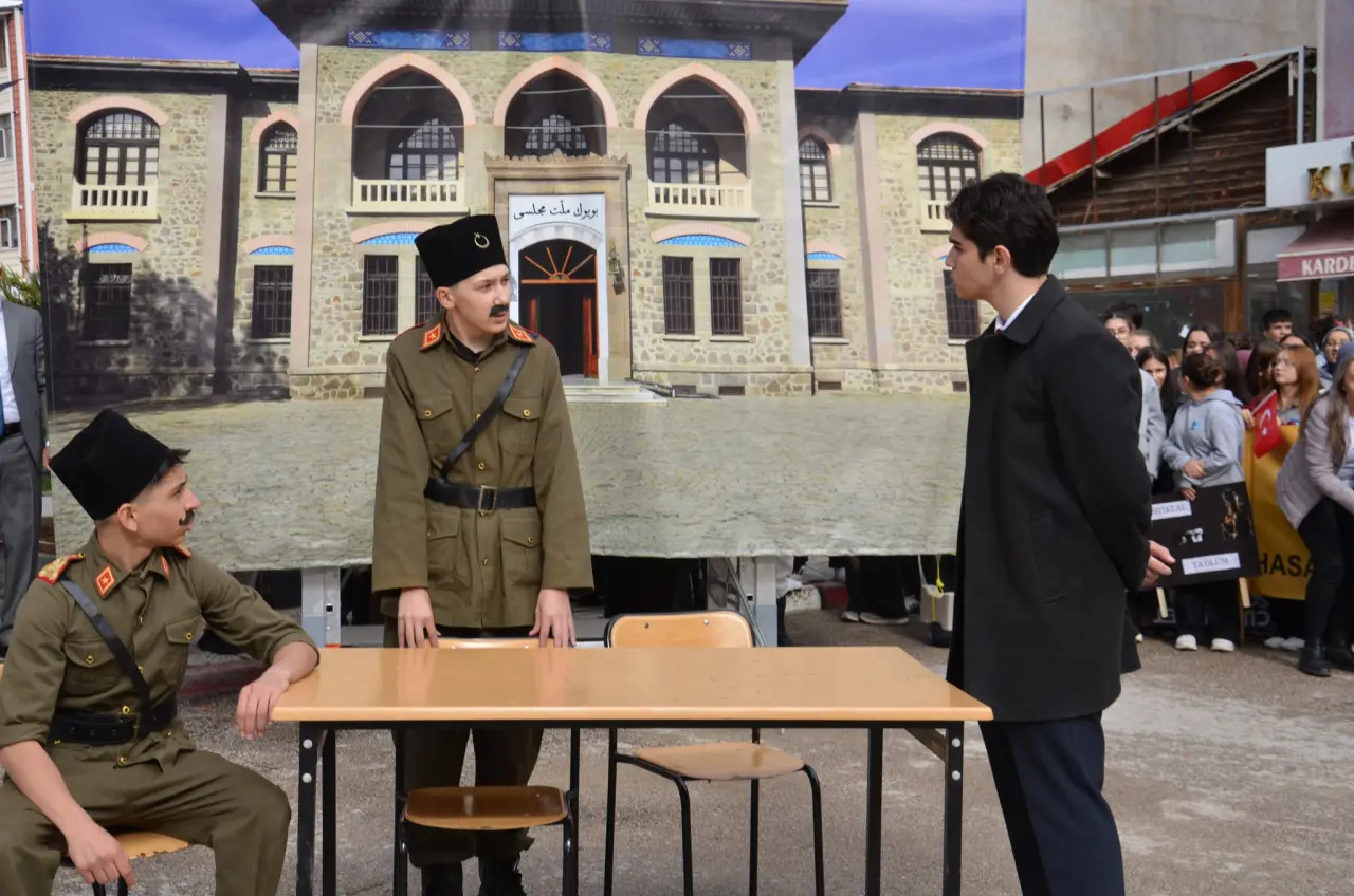 Gümüşhacıköy’de Cumhuriyetin 102. Yılı Büyük Coşkuyla Kutlandı 7