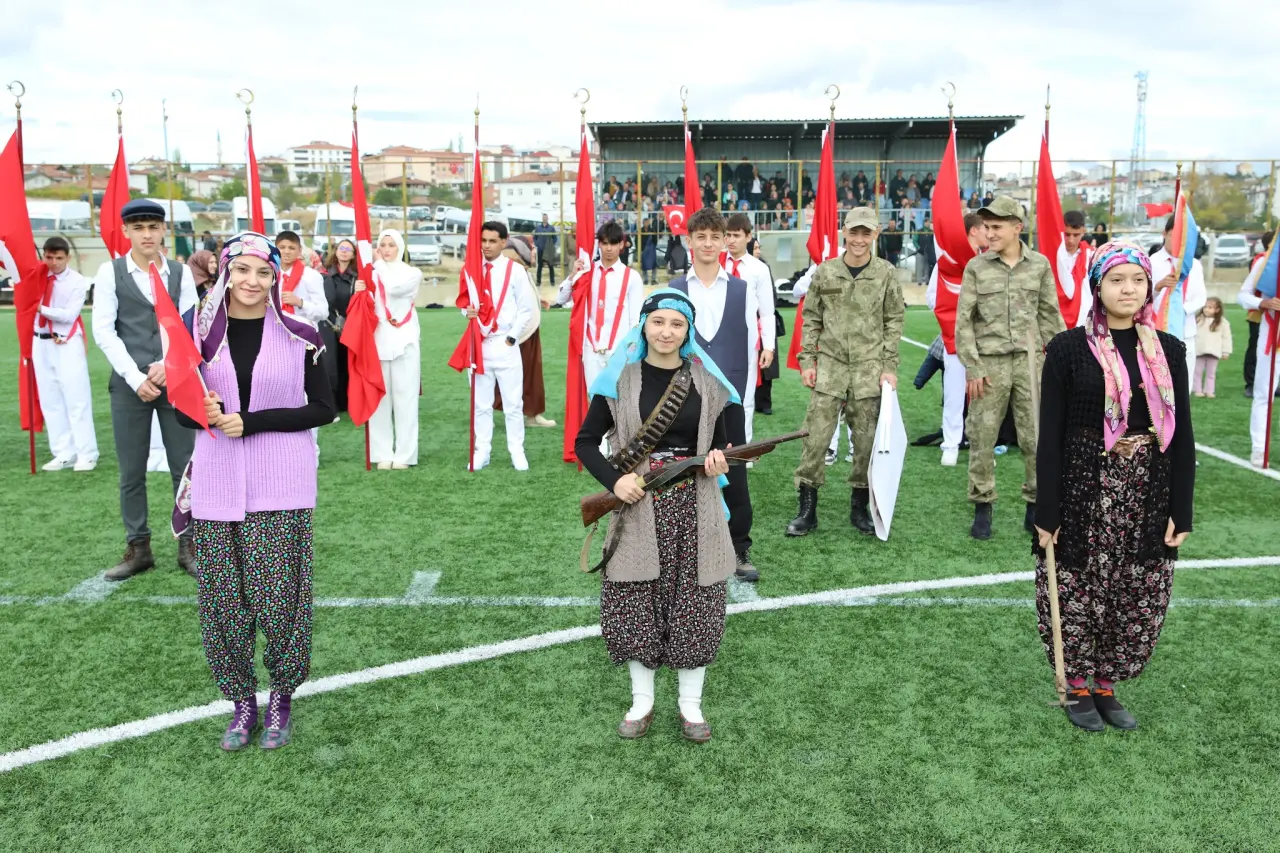 Suluova’da Cumhuriyet Bayramı’nın 102. Yılı Coşkuyla Kutlandı 6