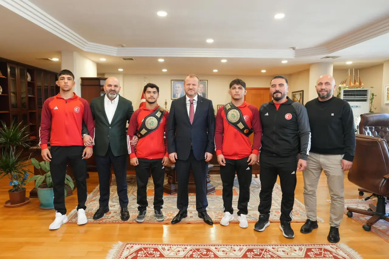 Dünya Şampiyonu Güreşçilerden RTÜK’e Ziyaret 1