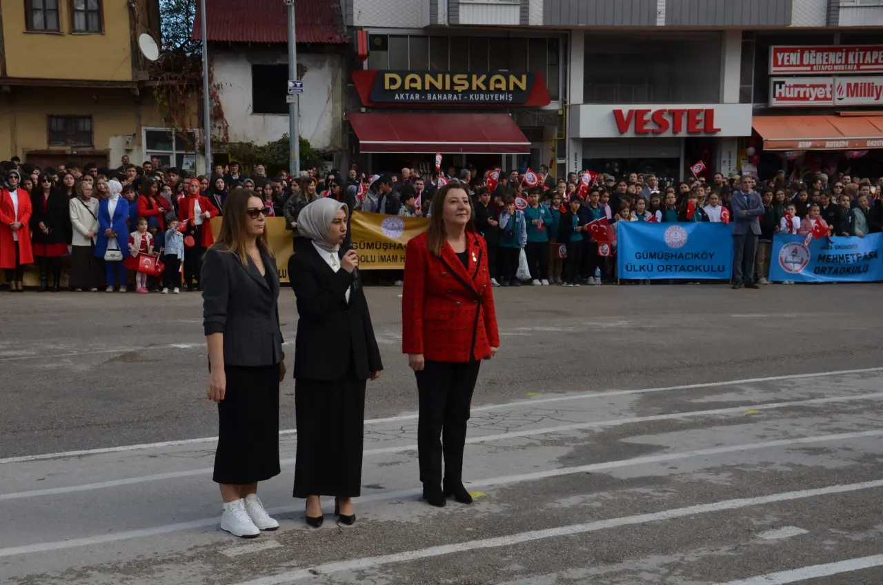 Gümüşhacıköy’de Cumhuriyetin 102. Yılı Büyük Coşkuyla Kutlandı 5