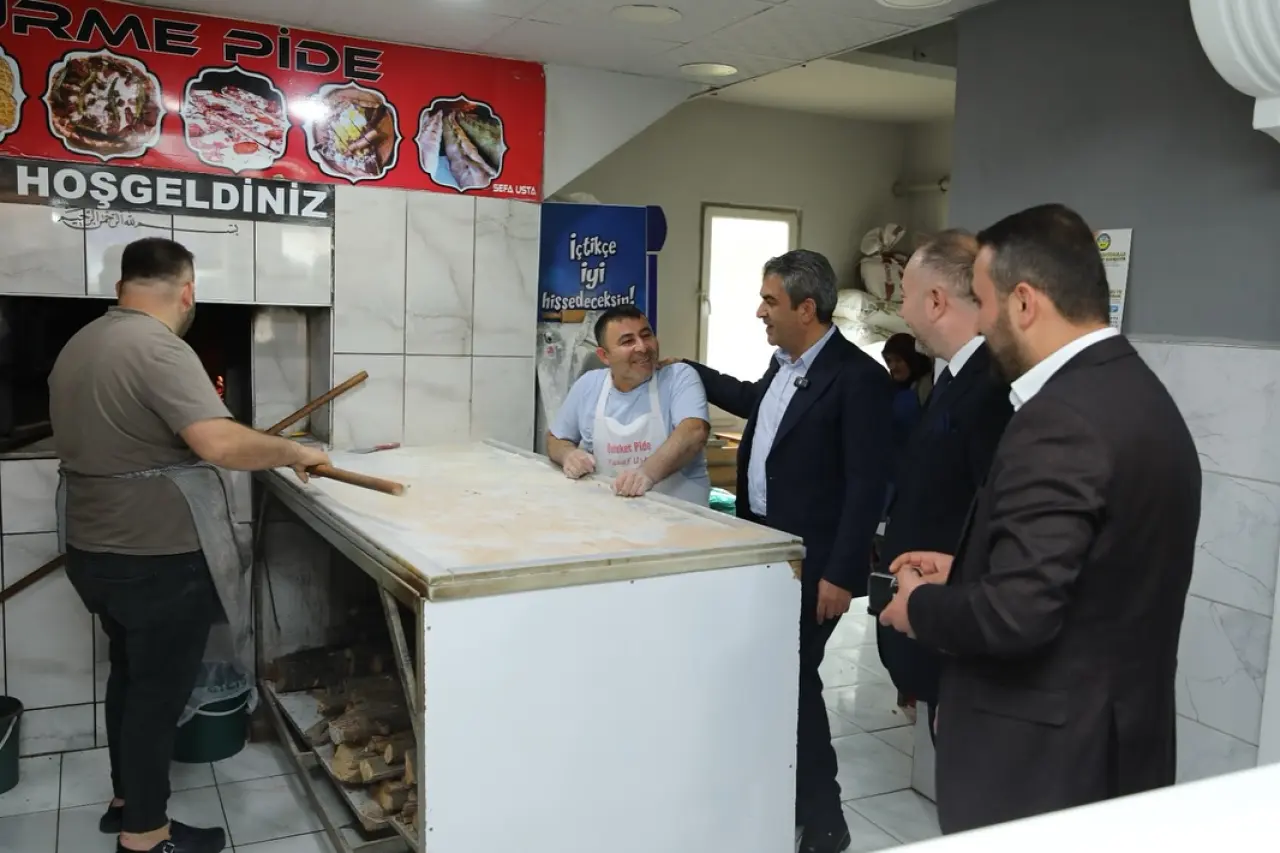 Başkan Uzun Esnafın Yanında 4