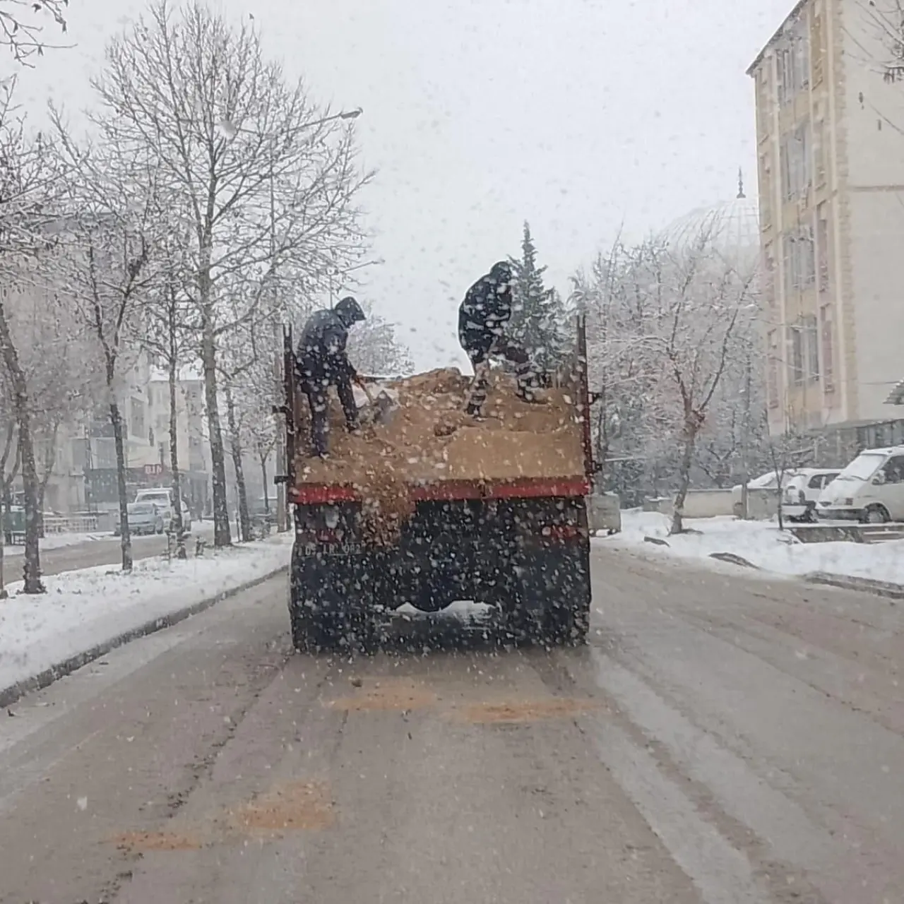 Merzifon’da Kar Mesaisi: Belediye Ekipleri 7/24 Sahada 1