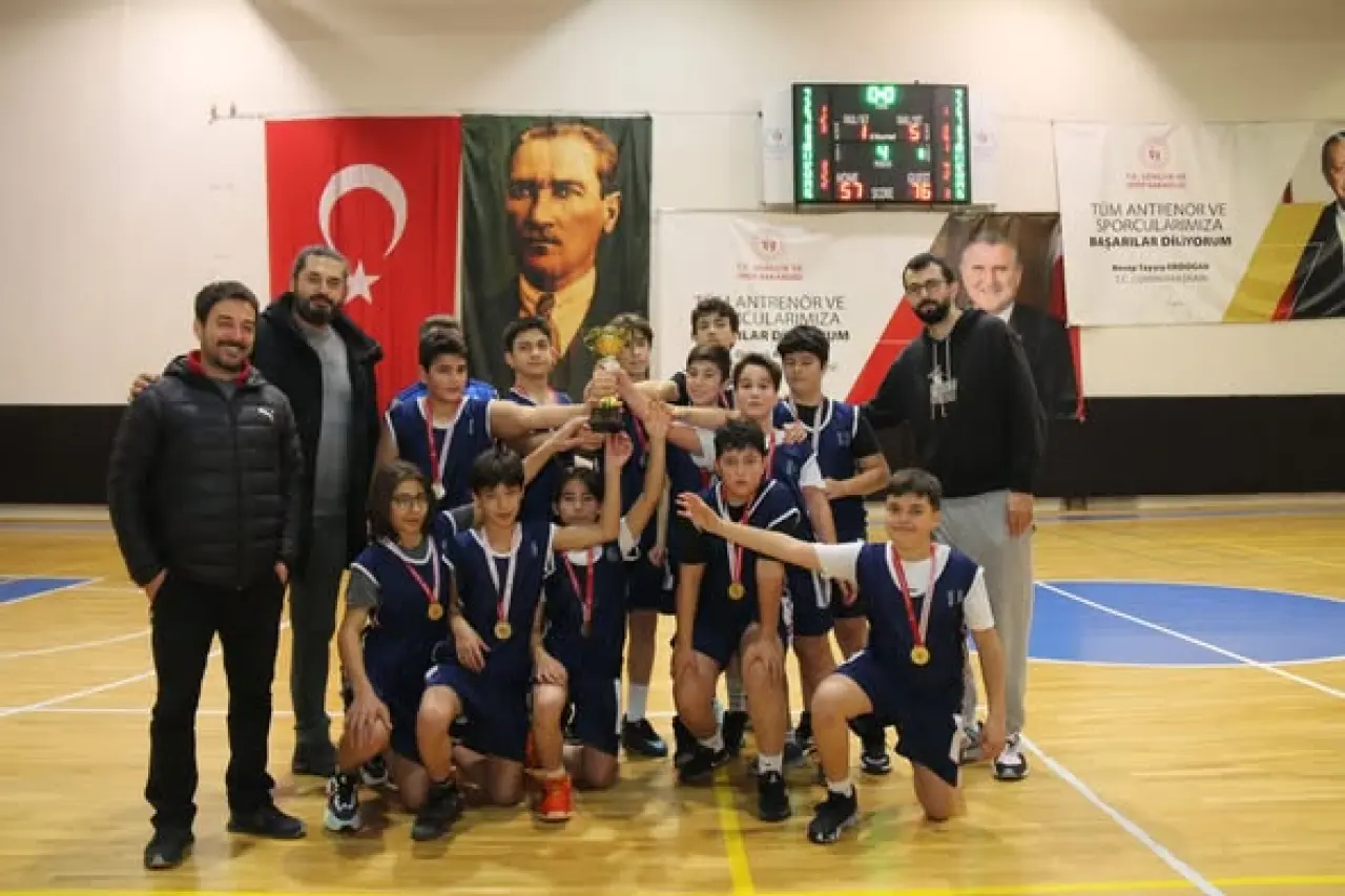 Şampiyon Merzifon! İl Birincisi Oldu 1