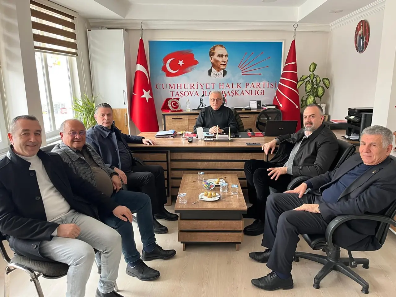 Taşova’da CHP Heyeti Vatandaşla Buluştu 1