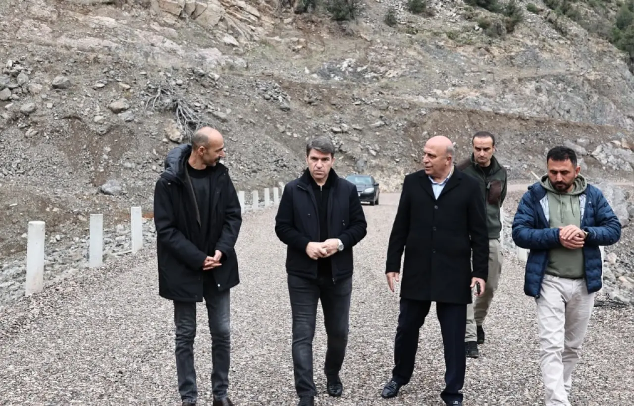 Vali Önder Bakan Sahada: Dere Islahı ve Gölet Yatırımları Yerinde İncelendi 4