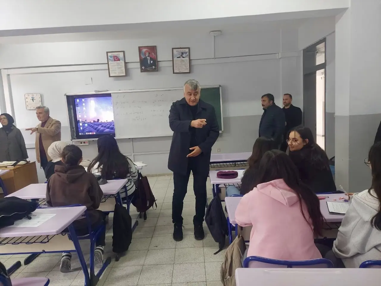 Katipoğlu Suluova’da Okulları İnceledi 2