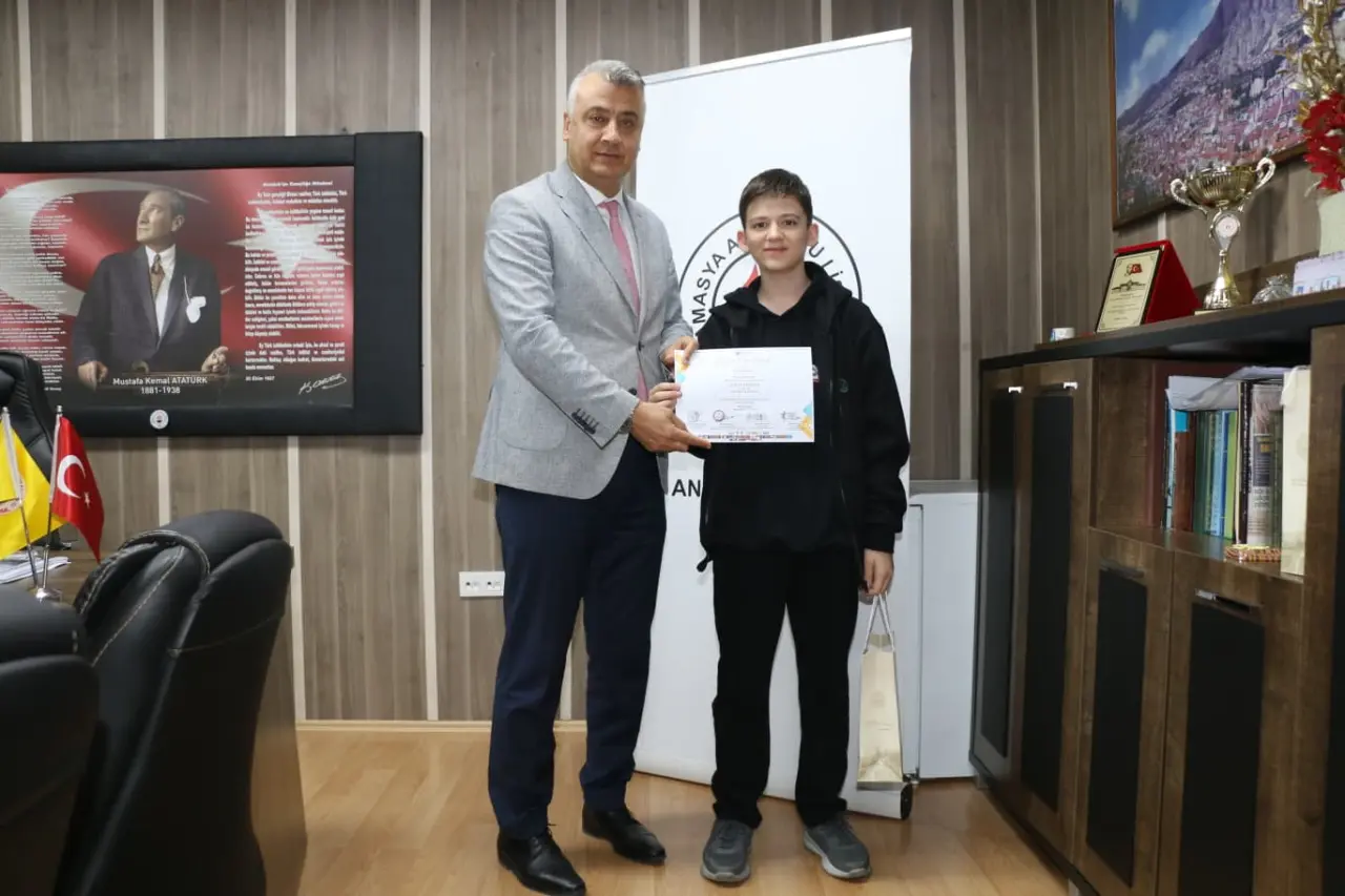 Amasya Anadolu Lisesinden Altın Madalyalı Başarı! 2