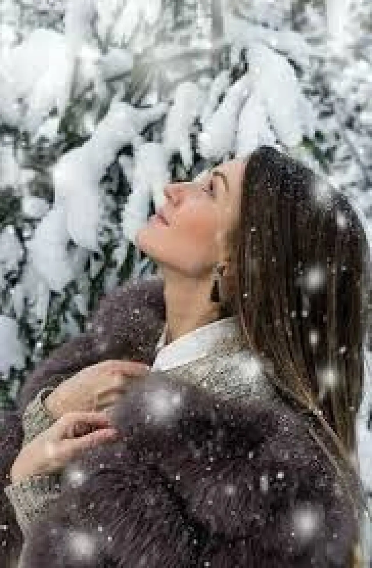 Karda Çekilecek Pozlar: Kış Manzarasında Etkileyici ve Doğal Fotoğraf Fikirleri 3