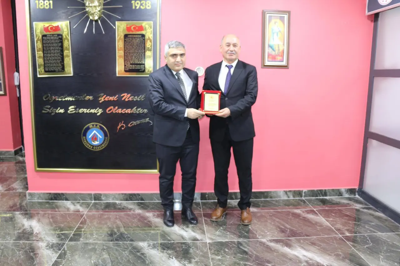 Merzifon’da Anlamlı Veda: İki Müdüre Teşekkür Programı 4