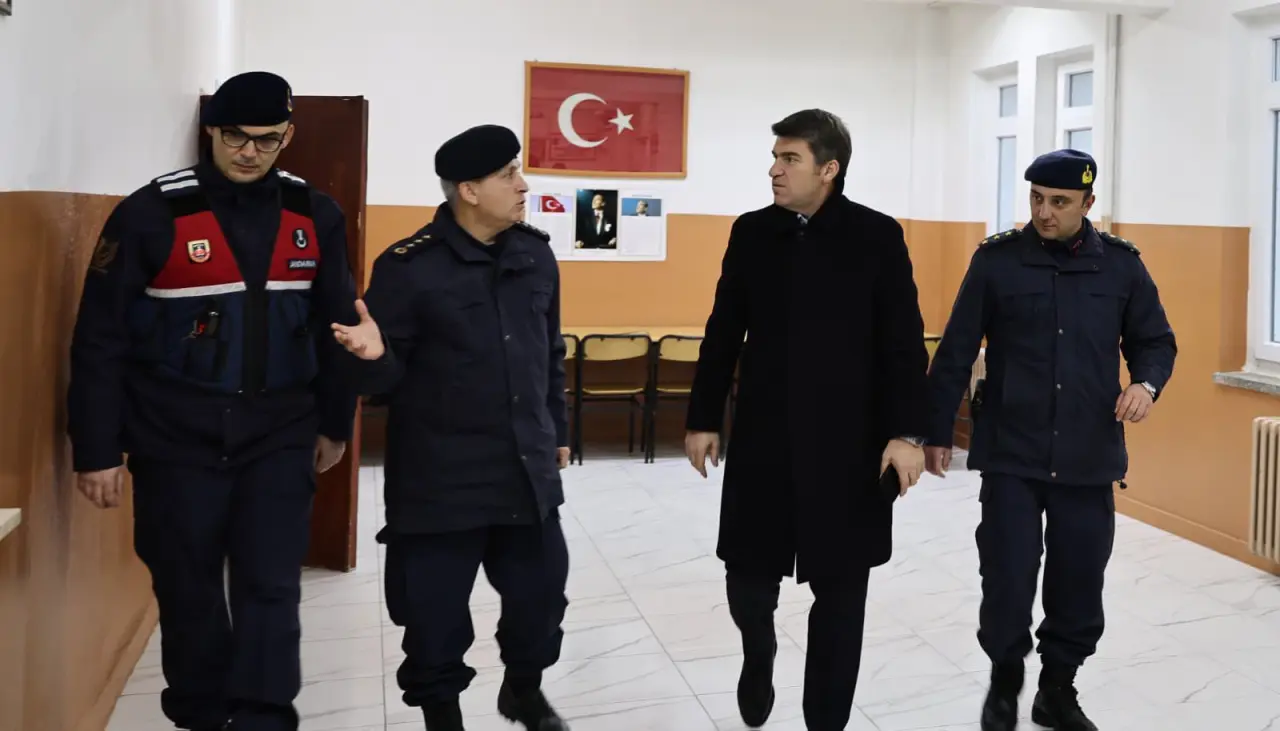 Vali Bakan Doğantepe’de 10