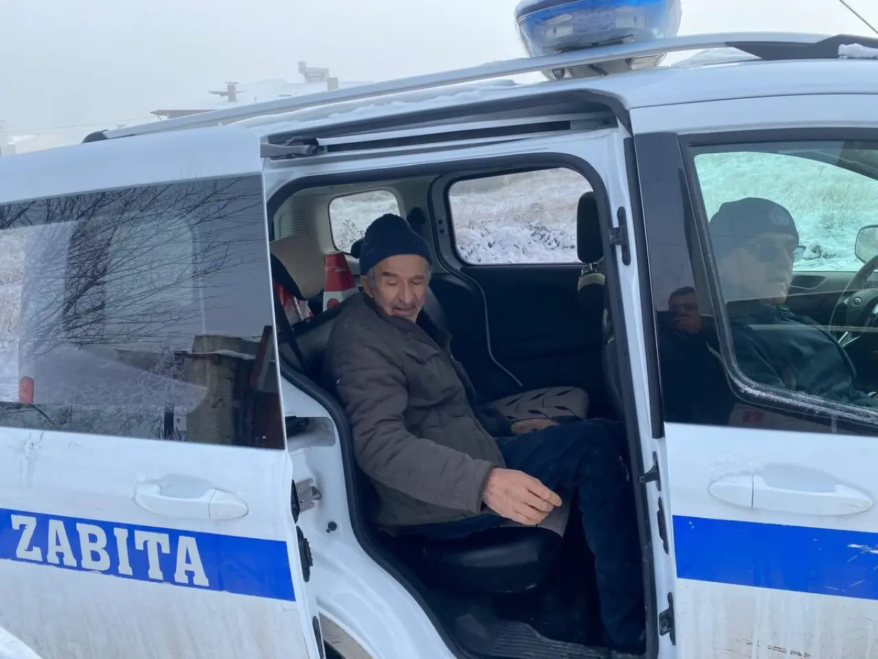 Suluova Belediyesi Zabıta Ekiplerinden Hastaneye Ulaşım Desteği 3