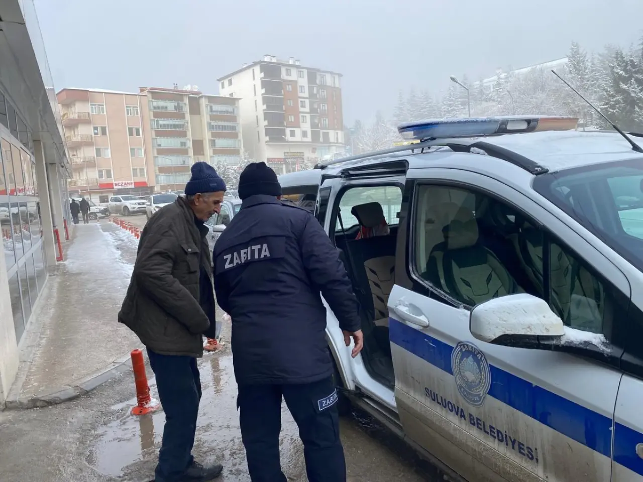 Suluova Belediyesi Zabıta Ekiplerinden Hastaneye Ulaşım Desteği 2