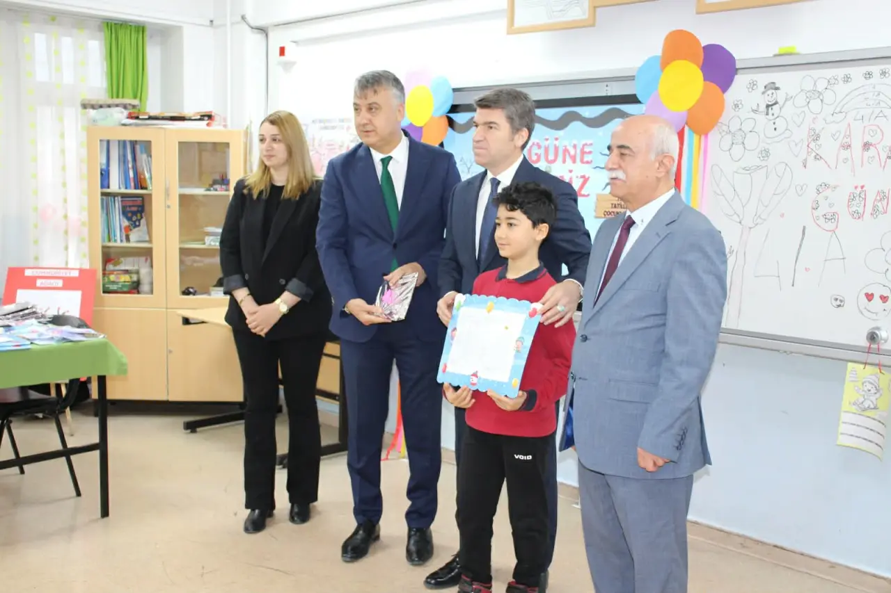 Sınıflarda Karne Heyecanı Yaşandı 2