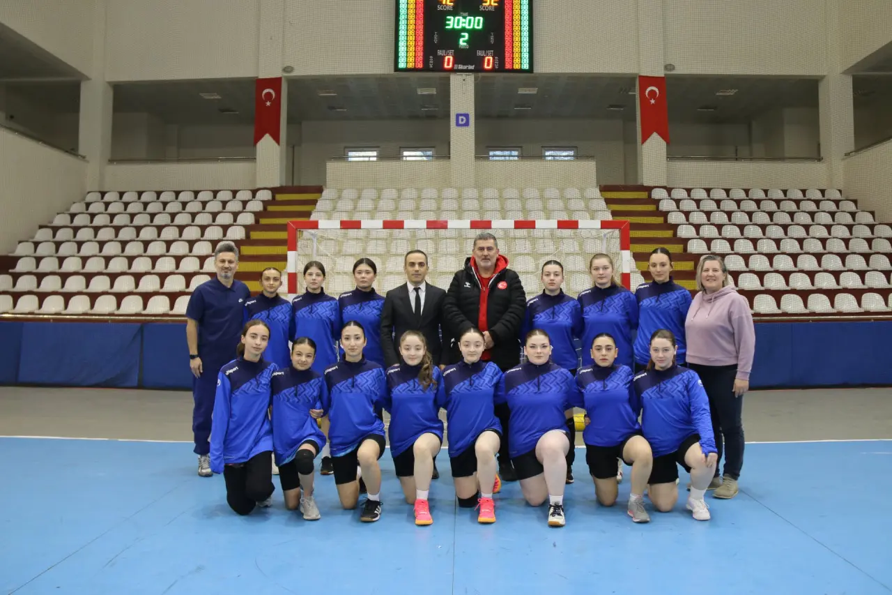 Hentbolun Yıldızları Amasya’da Sahaya Çıktı 6