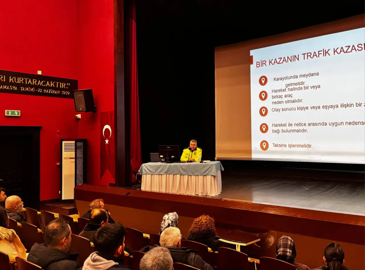 Amasya'da 445 Personele Trafik Bilinci 1