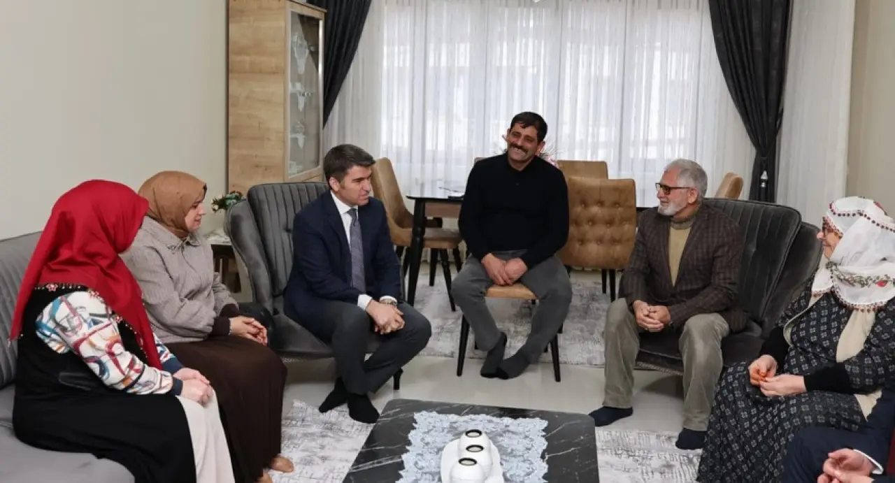 Vali Bakan’dan Şehit Emanetine Ziyaret 4