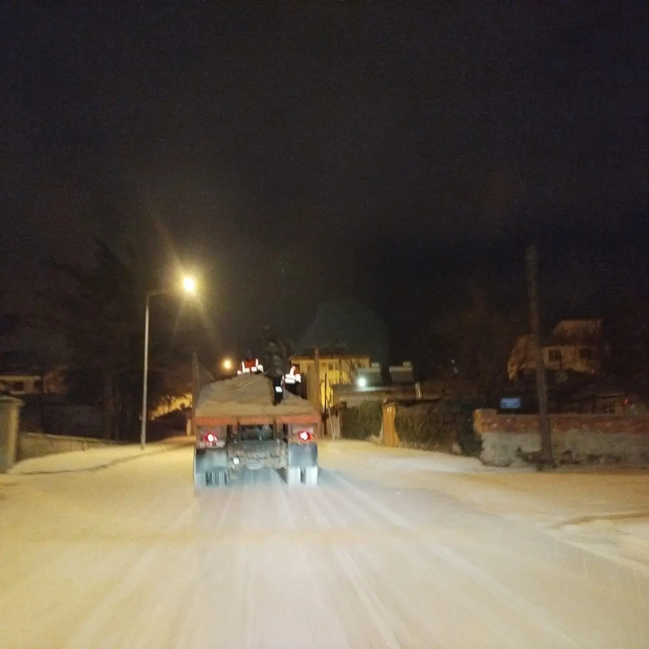 Merzifon’da Kar Mesaisi: Ekipler Gece Gündüz Sahada 8