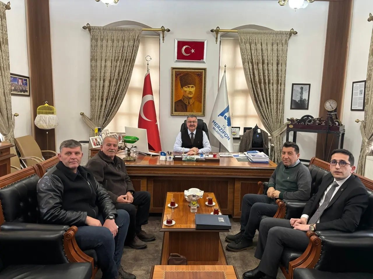 Başkanlık Makamında Yoğun Mesai 2
