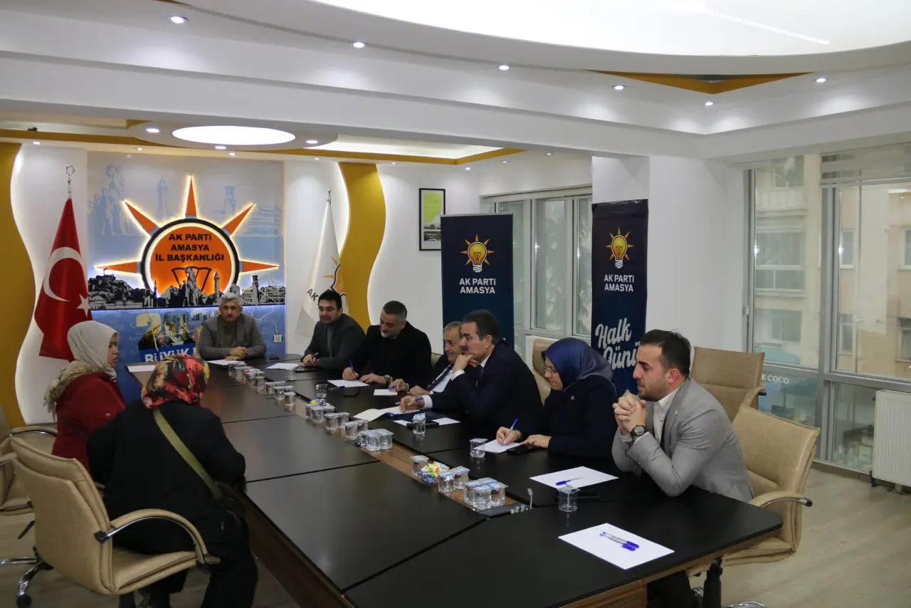 AK Parti Amasya İl Başkanlığı’nda Halk Günü Buluşması 3